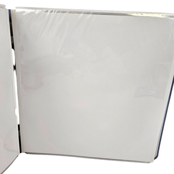 Creative Memories Album Periwinkle 12 x 12 With 30 White Pages and Protectors - Picture 8 of 10